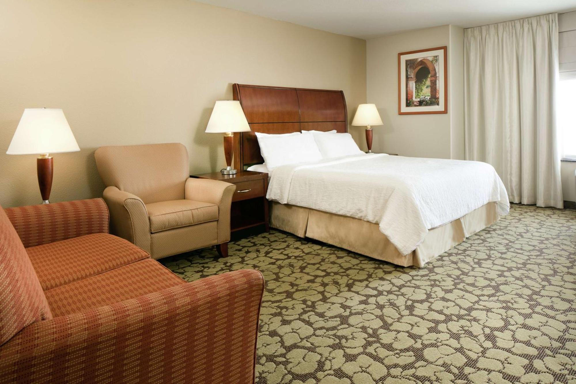 Hilton Garden Inn Omaha West Экстерьер фото