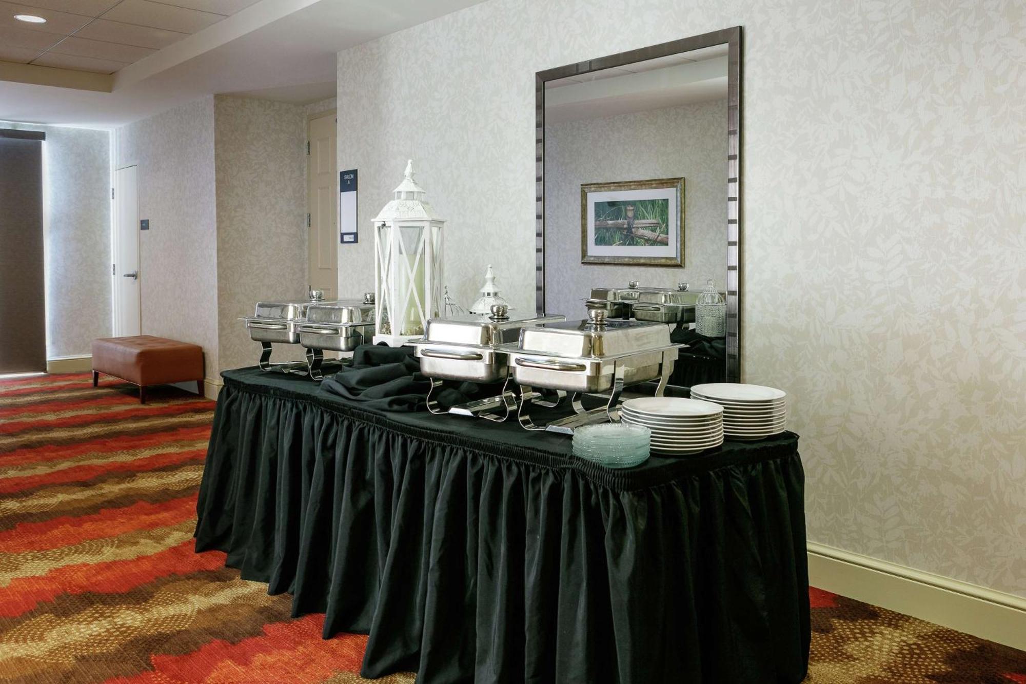 Hilton Garden Inn Omaha West Экстерьер фото