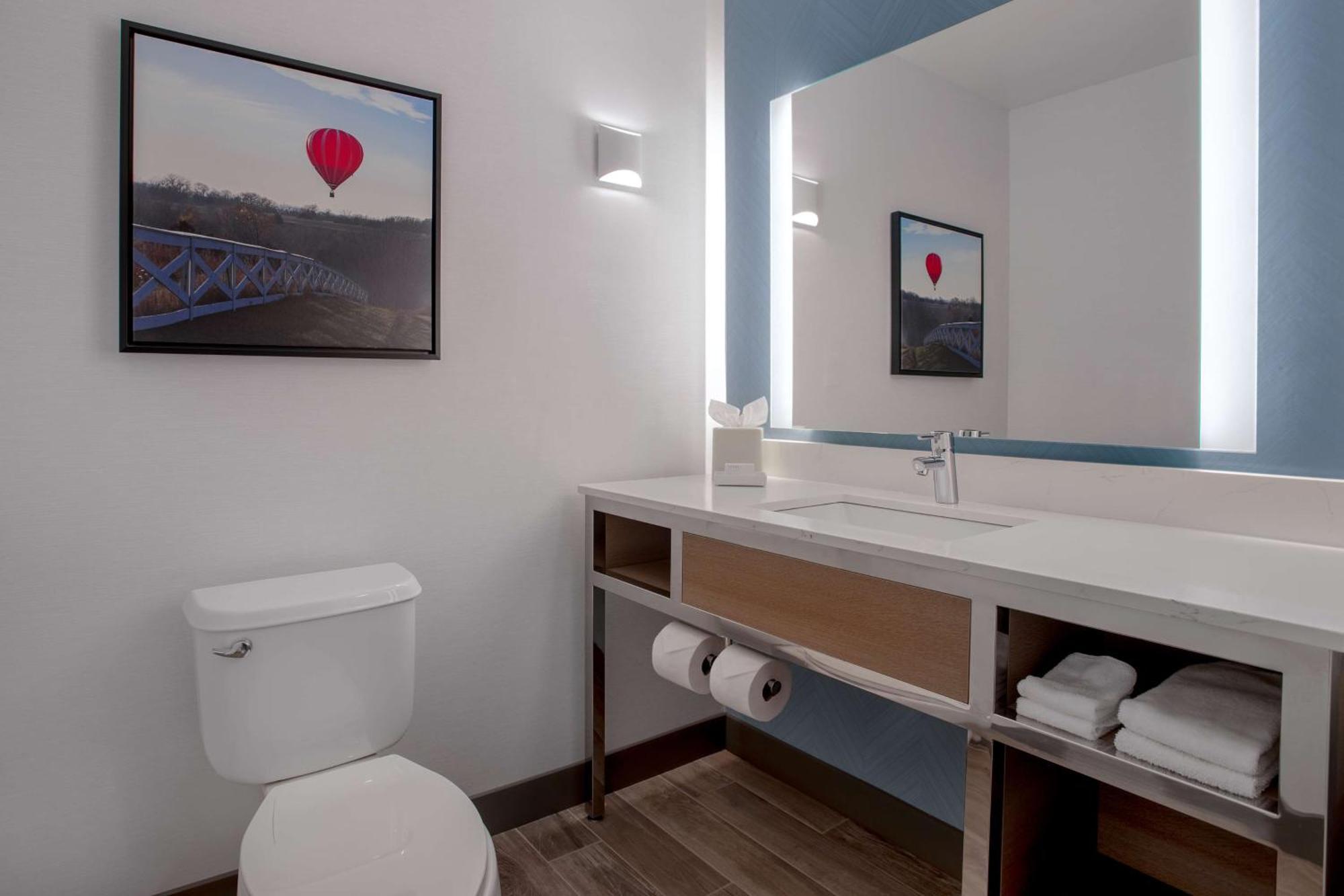 Hilton Garden Inn Omaha West Экстерьер фото