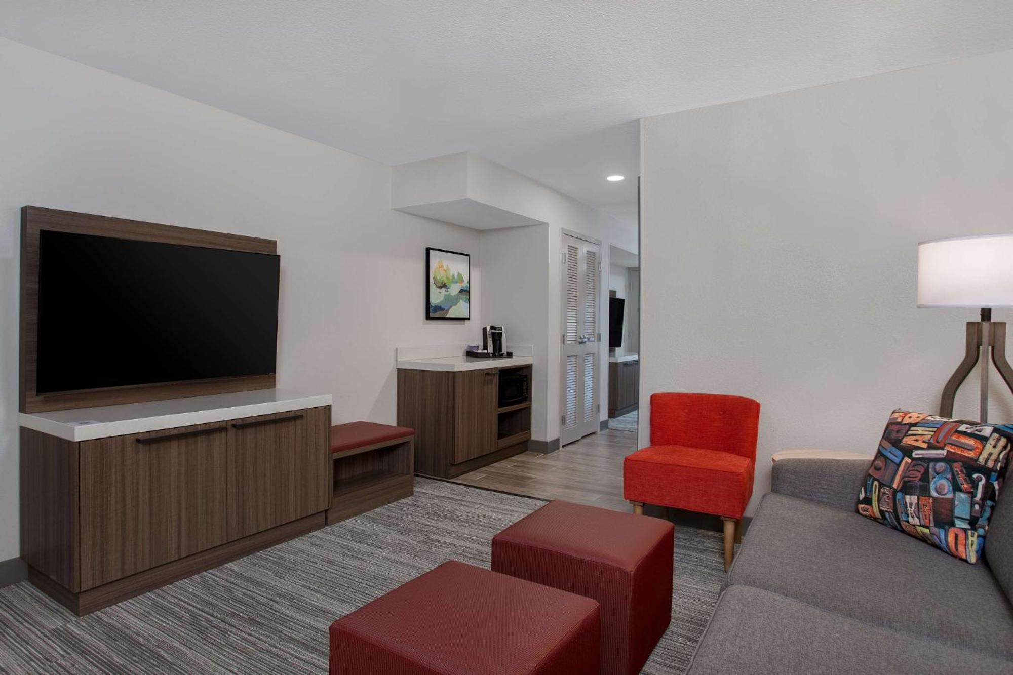 Hilton Garden Inn Omaha West Экстерьер фото