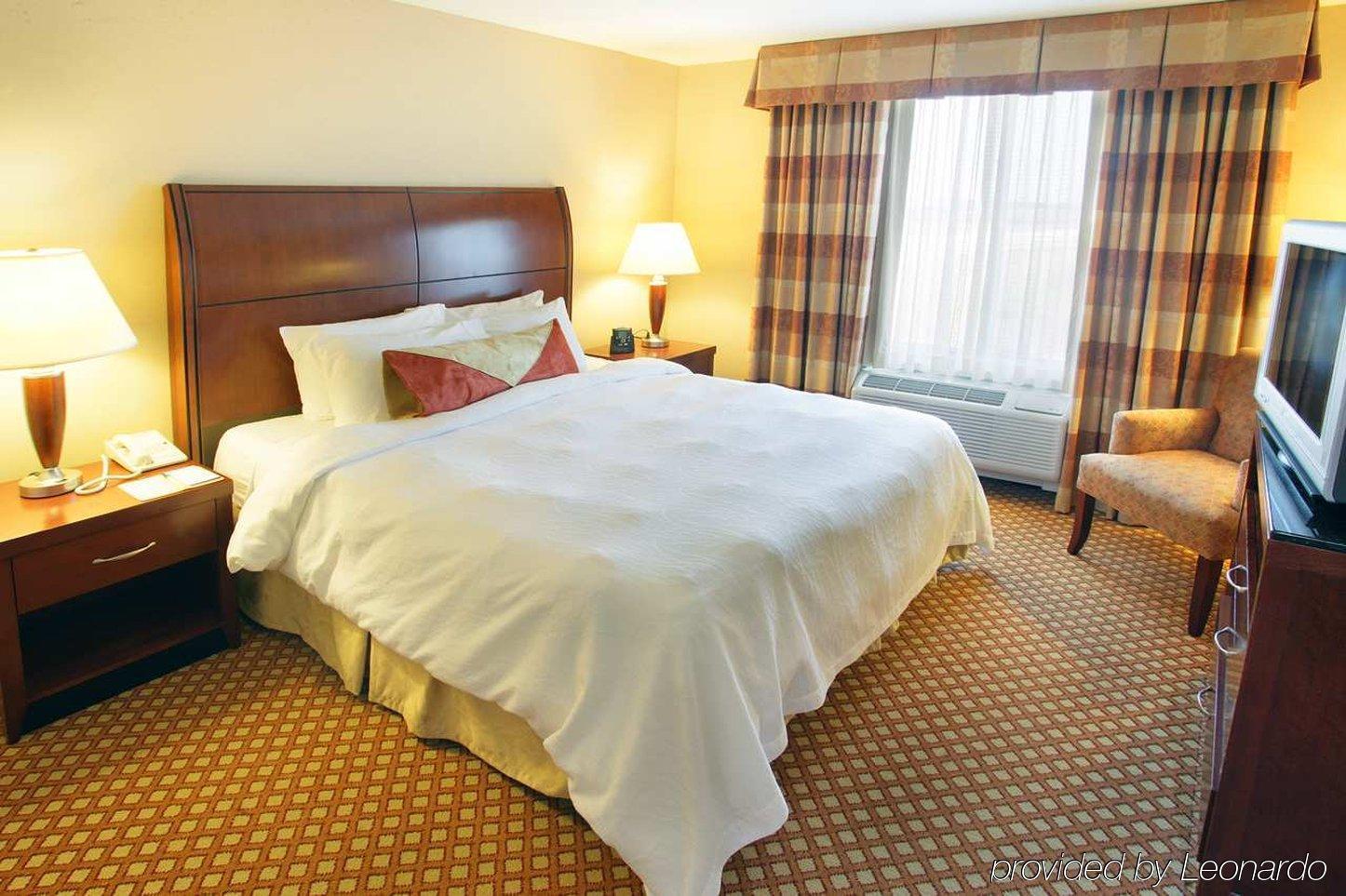 Hilton Garden Inn Omaha West Номер фото