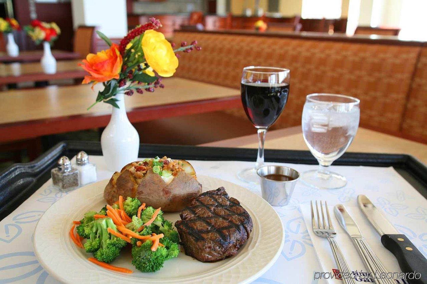 Hilton Garden Inn Omaha West Ресторан фото